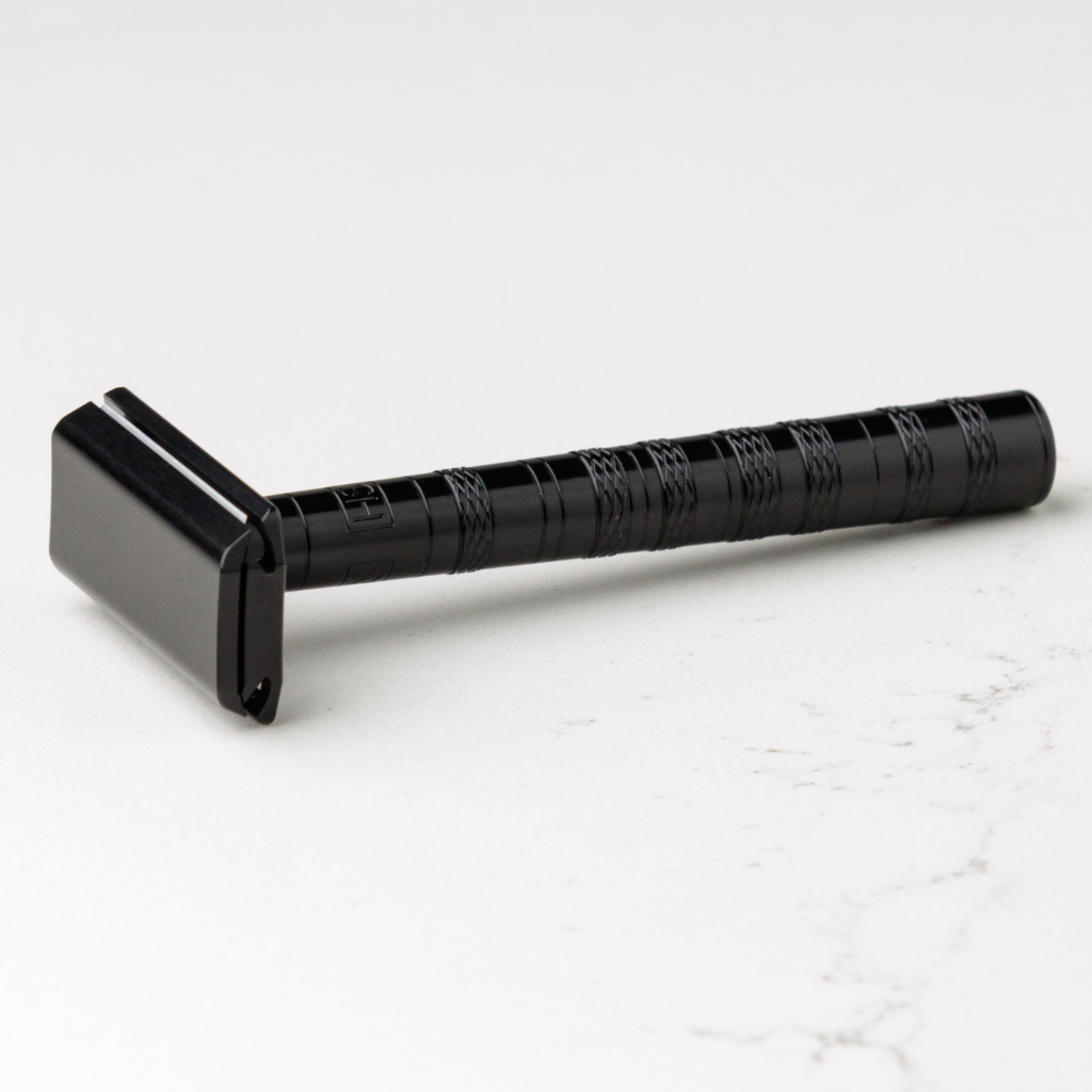 Henson Aluminum AL13 Jet Black Medium Safety Razor