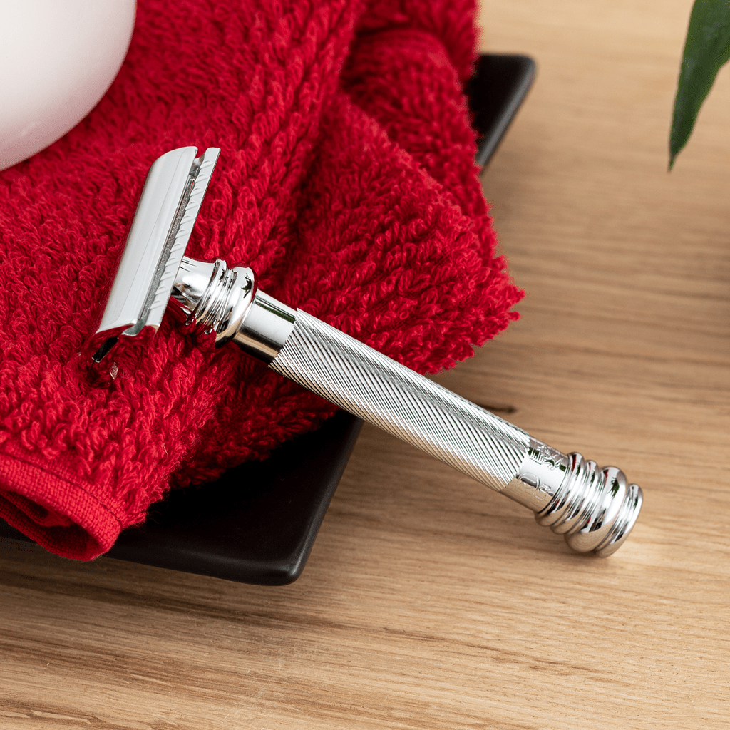 Merkur 38C HD Long Handle Barber Pole Safety Razor Chrome