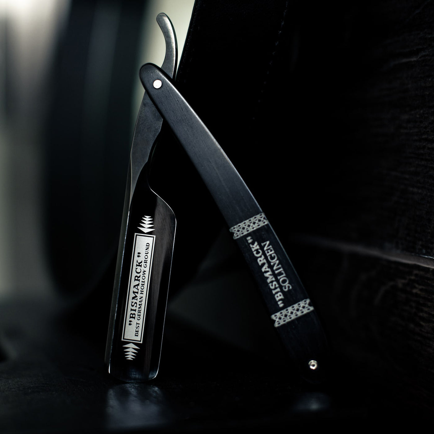 Dovo Bismarck 6/8" Straight Razor | Black