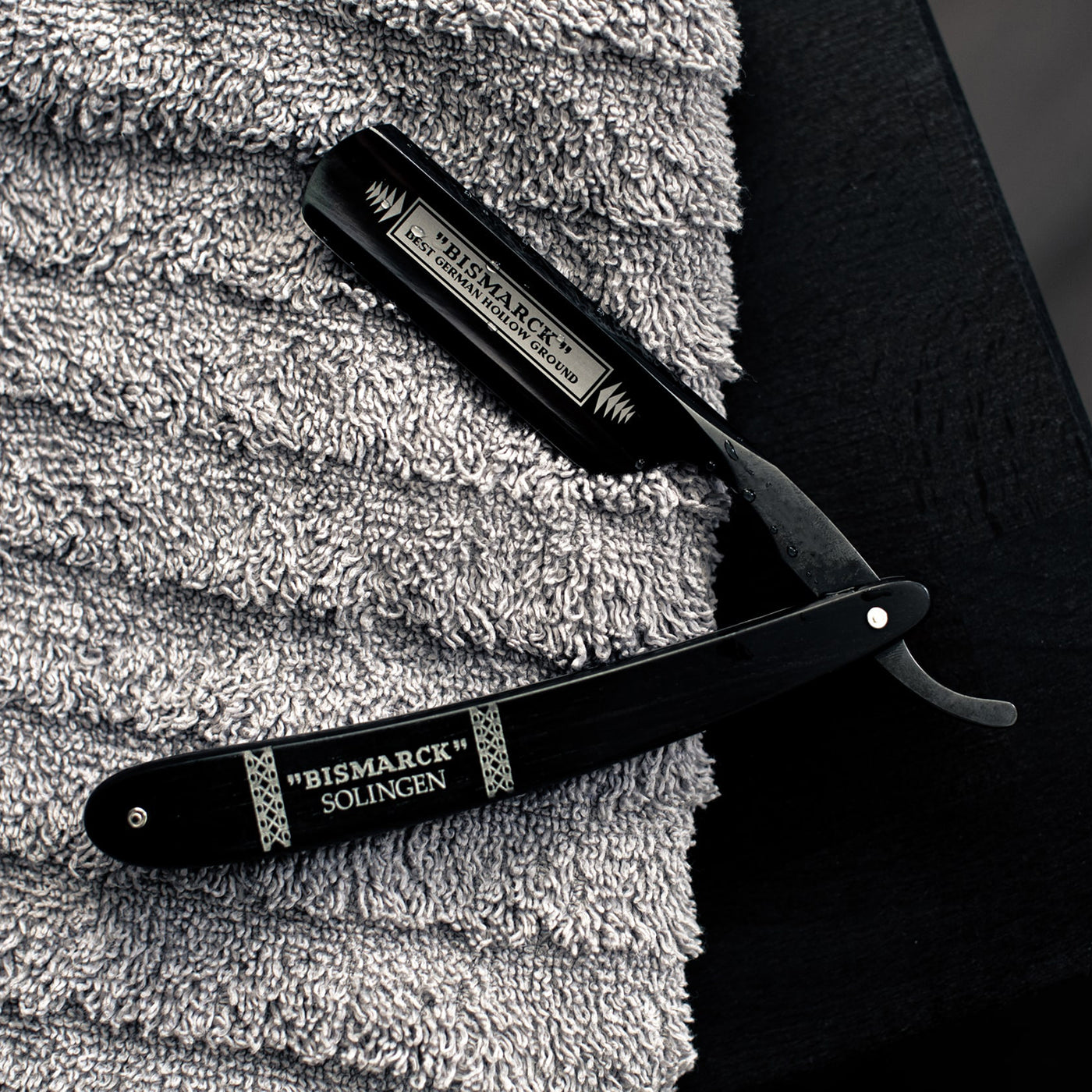 Dovo Bismarck 6/8" Straight Razor | Black