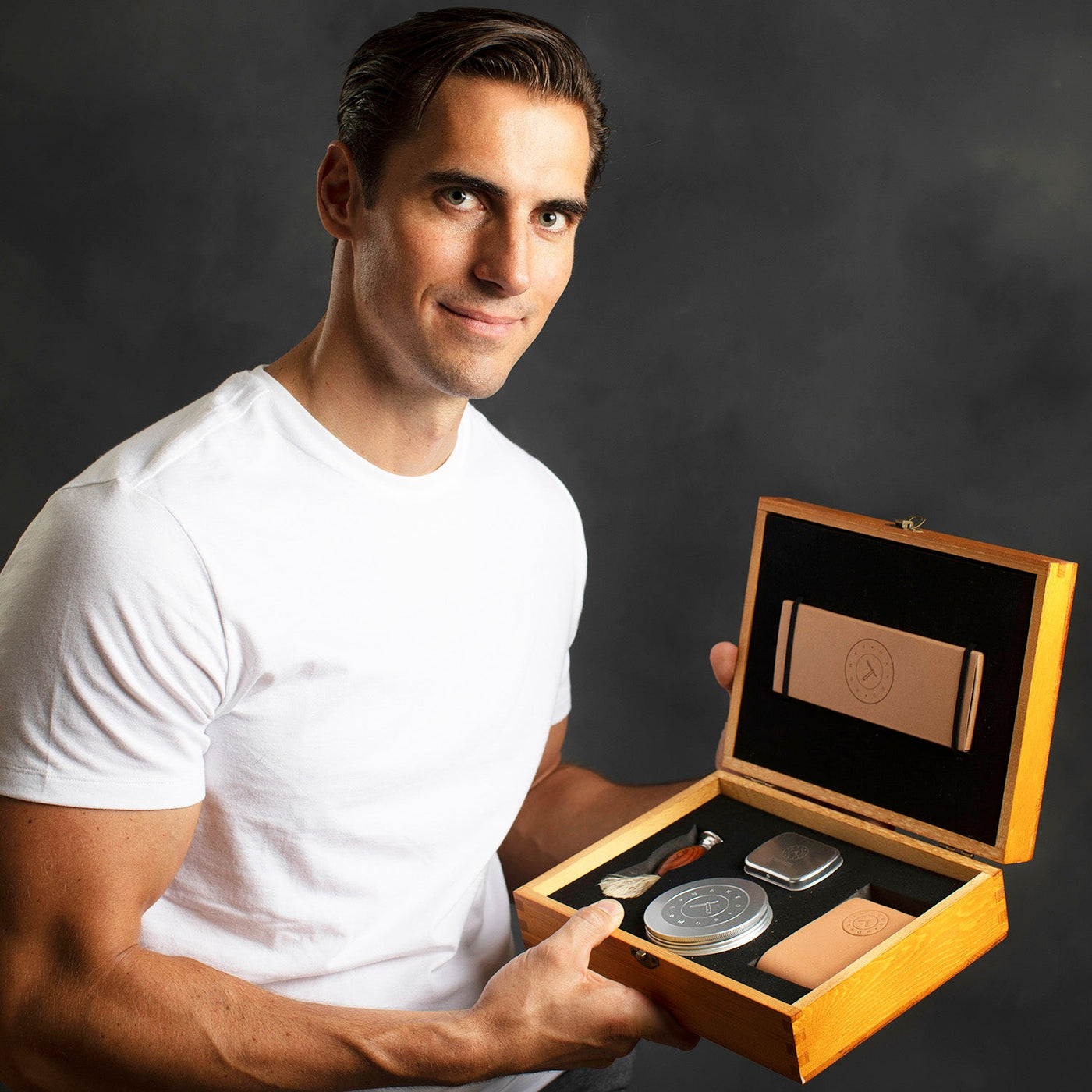 Naked Armor Esclabor Damascus 7 Piece Straight Razor Kit