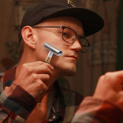 Naked Armor Gaswain Synthetic Fiber Closed Comb Safety Razor Shaving Set