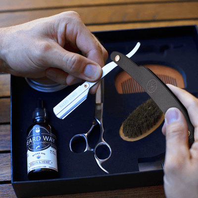 Naked Armor Shavette With Titanium Black Handle